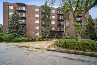 6525 N Nashville Avenue 403D, Chicago, IL 60631