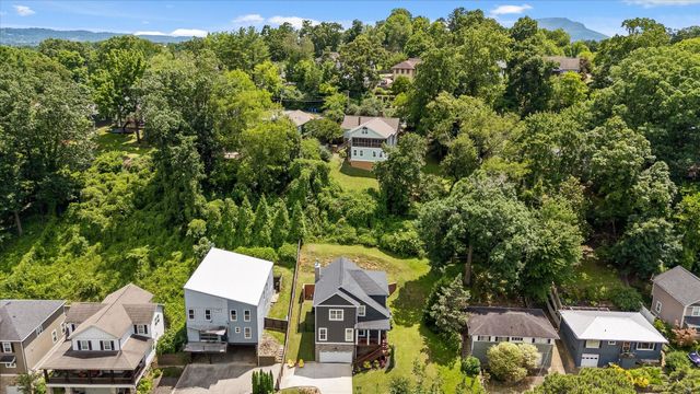 834 Dartmouth Street, Chattanooga, TN 37405
