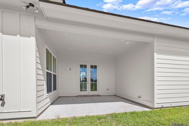 1224 Applewood Dr, Zachary, LA 70791