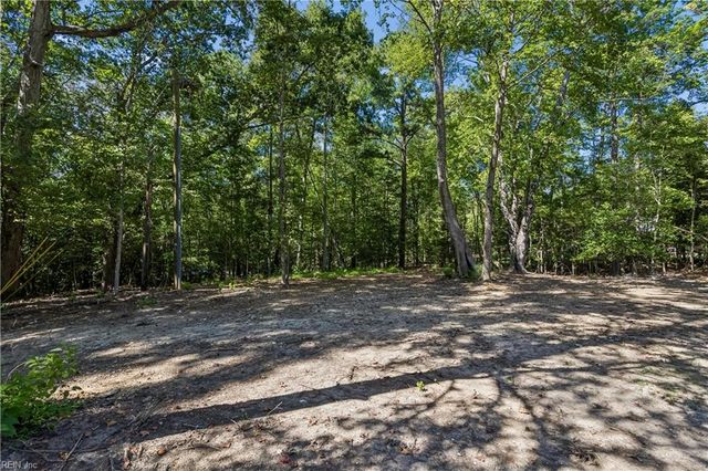 9239 Croaker RD, Williamsburg, VA 23188