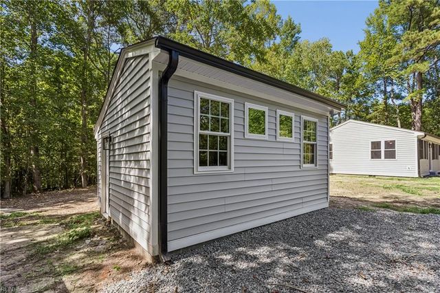 9239 Croaker RD, Williamsburg, VA 23188