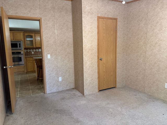 27 Butternut Lane, Tamworth, NH 03882