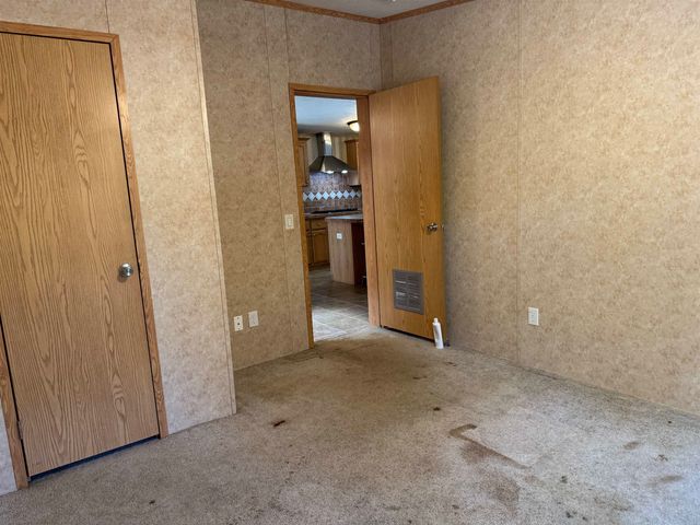 27 Butternut Lane, Tamworth, NH 03882