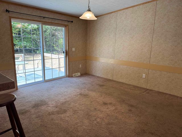 27 Butternut Lane, Tamworth, NH 03882
