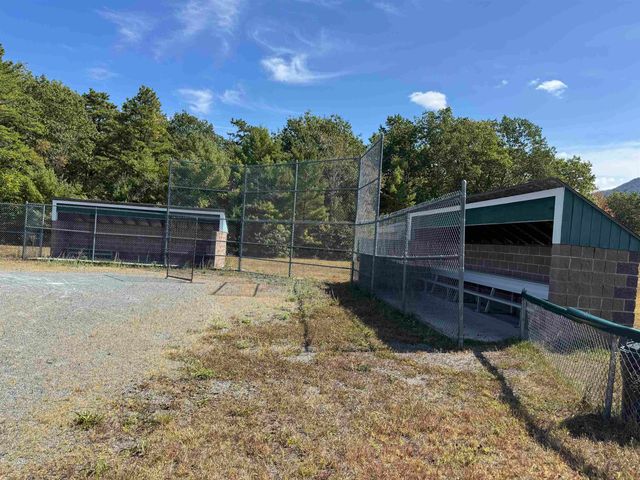 27 Butternut Lane, Tamworth, NH 03882