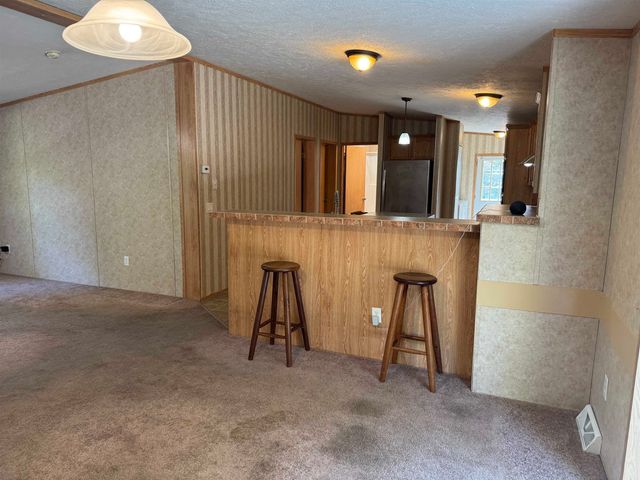 27 Butternut Lane, Tamworth, NH 03882