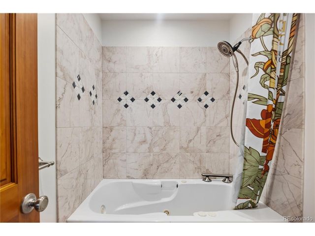2351 Federal Blvd 304, Denver, CO 80211