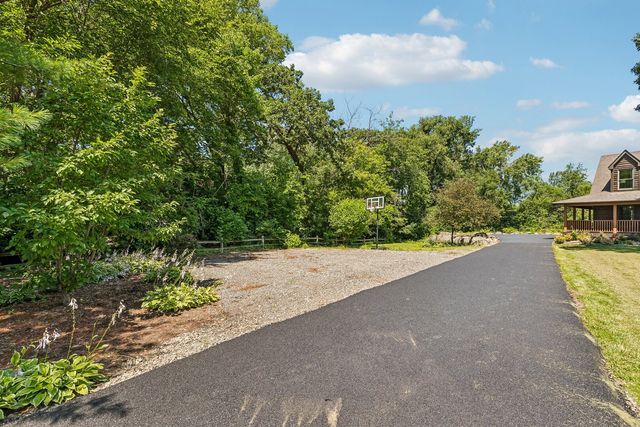 1921 Annettes Circle, Sugar Grove, IL 60554