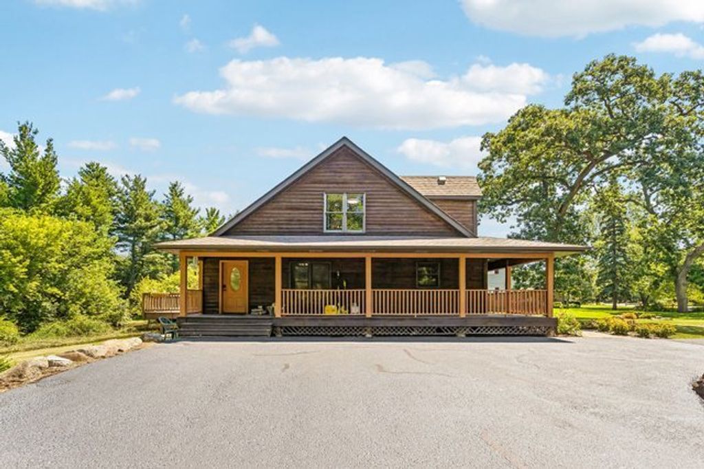 1921 Annettes Circle, Sugar Grove, IL 60554