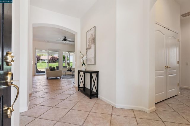 595 Pomona Dr, Brentwood, CA 94513