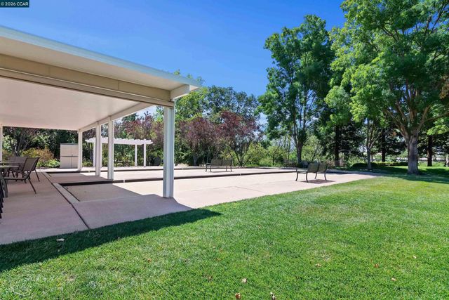 595 Pomona Dr, Brentwood, CA 94513