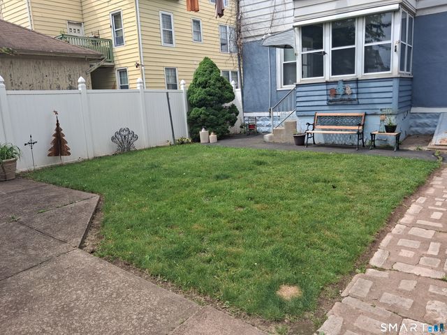 26 4th Street, Hamden, CT 06514
