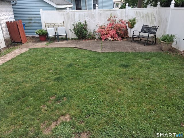 26 4th Street, Hamden, CT 06514