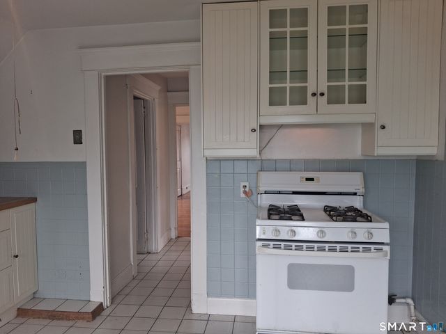 26 4th Street, Hamden, CT 06514