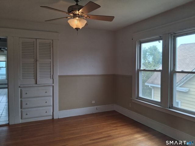 26 4th Street, Hamden, CT 06514