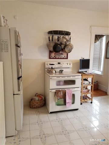 26 4th Street, Hamden, CT 06514