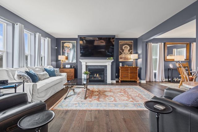 1169 Overhill Court, Crystal Lake, IL 60012