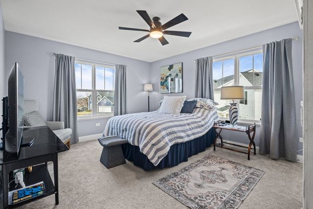 1169 Overhill Court, Crystal Lake, IL 60012