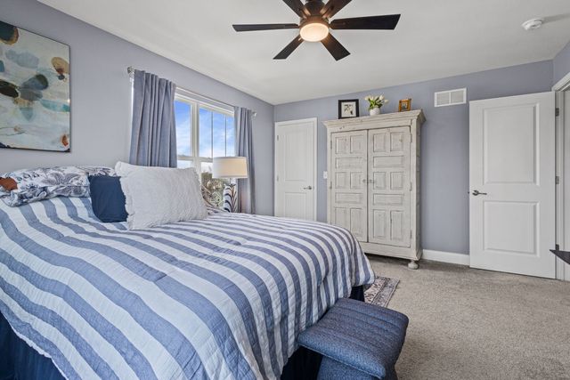 1169 Overhill Court, Crystal Lake, IL 60012