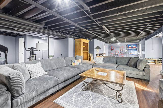 1169 Overhill Court, Crystal Lake, IL 60012