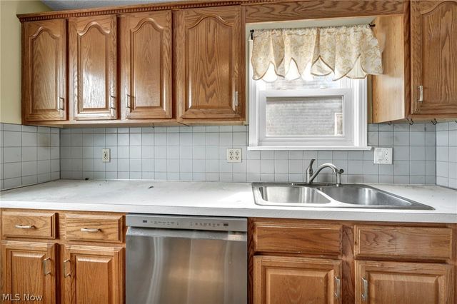 14018 Liberty Avenue, Cleveland, OH 44135