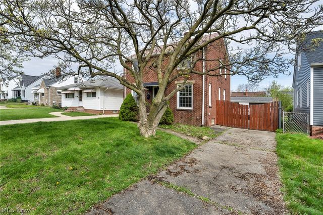 14018 Liberty Avenue, Cleveland, OH 44135