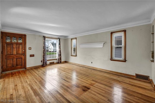 14018 Liberty Avenue, Cleveland, OH 44135