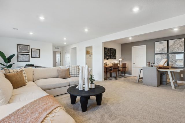 1916 Ironwood Drive, Carver, MN 55315