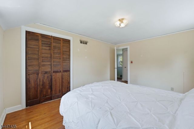 21 Wagner St, Bloomfield Twp., NJ 07003