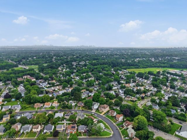21 Wagner St, Bloomfield Twp., NJ 07003