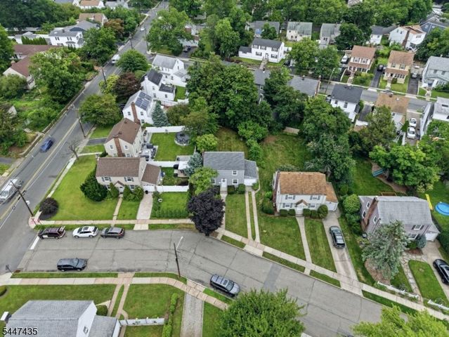 21 Wagner St, Bloomfield Twp., NJ 07003