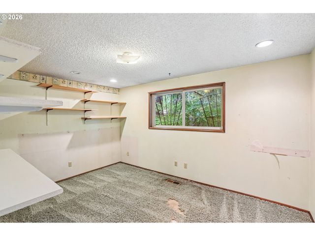 9637 Sw 62ND Ave, Portland, OR 97219