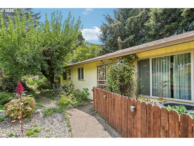 9637 Sw 62ND Ave, Portland, OR 97219