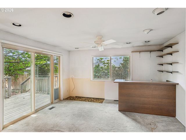 9637 Sw 62ND Ave, Portland, OR 97219