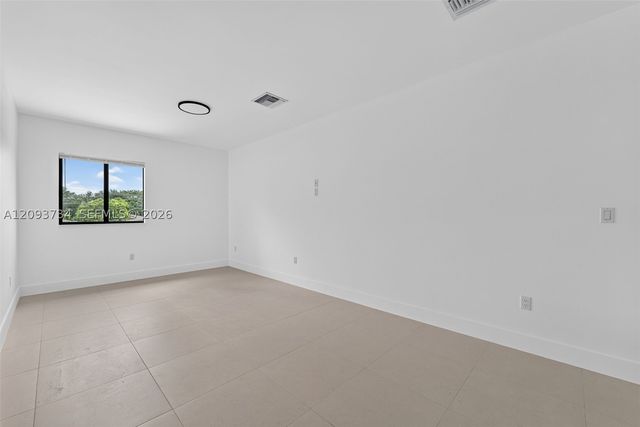 2109 NW 65 ST, Unincorporated Dade, FL 33147