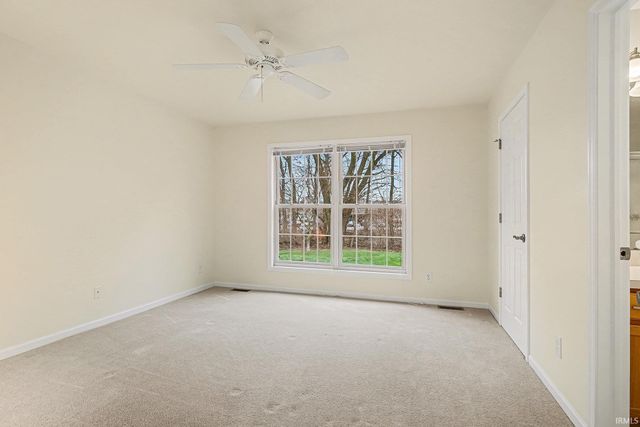 4438 Field Gate Drive, South Bend, IN 46628