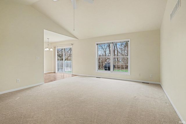 4438 Field Gate Drive, South Bend, IN 46628