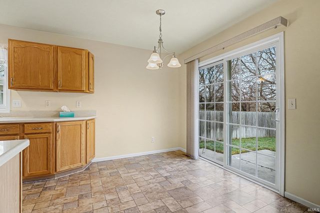 4438 Field Gate Drive, South Bend, IN 46628