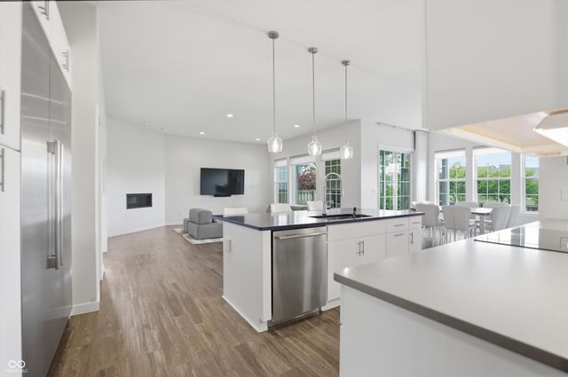 1358 Avondale Drive, Westfield, IN 46074