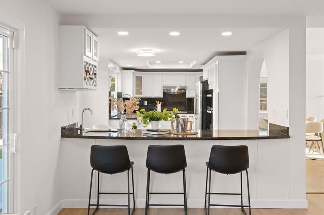 35686 Chaplin Dr, Fremont, CA 94536