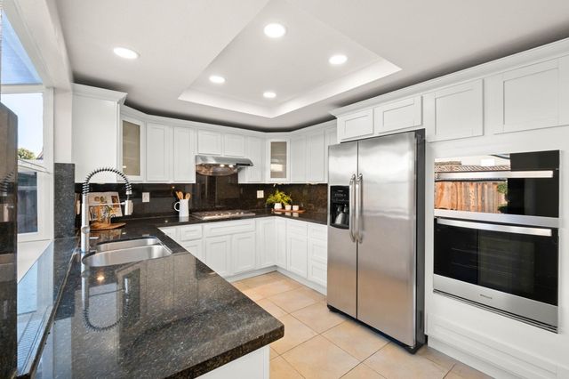 35686 Chaplin Dr, Fremont, CA 94536