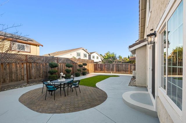 35686 Chaplin Dr, Fremont, CA 94536