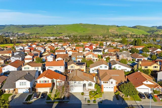 35686 Chaplin Dr, Fremont, CA 94536