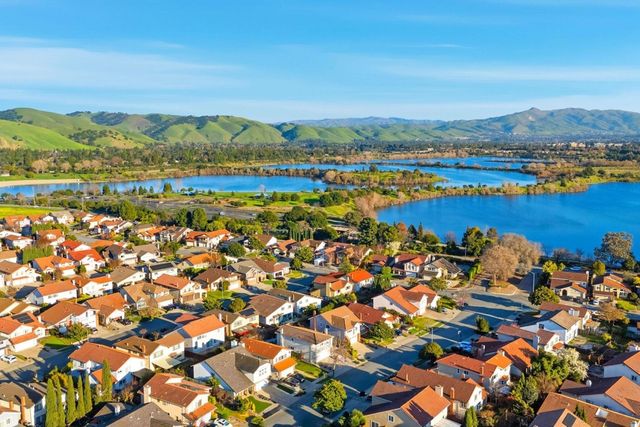 35686 Chaplin Dr, Fremont, CA 94536