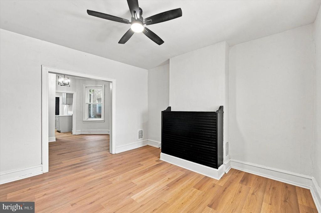 6325 REEDLAND ST, PHILADELPHIA, PA 19142 — photo 3