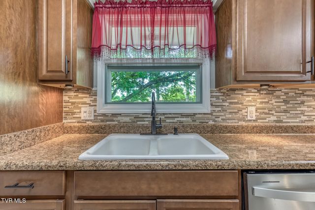 517 Kilkenny Road, Kingsport, TN 37664
