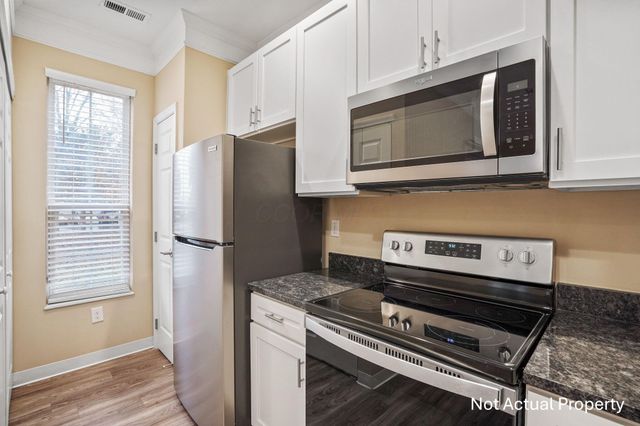 4918 Stratford Pine Lane, Dublin, OH 43016