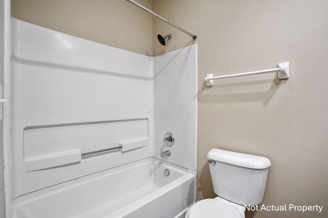 4918 Stratford Pine Lane, Dublin, OH 43016