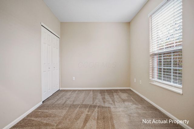 4918 Stratford Pine Lane, Dublin, OH 43016