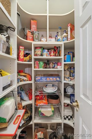 3033 N Caves Valley Path, Lecanto, FL 34461